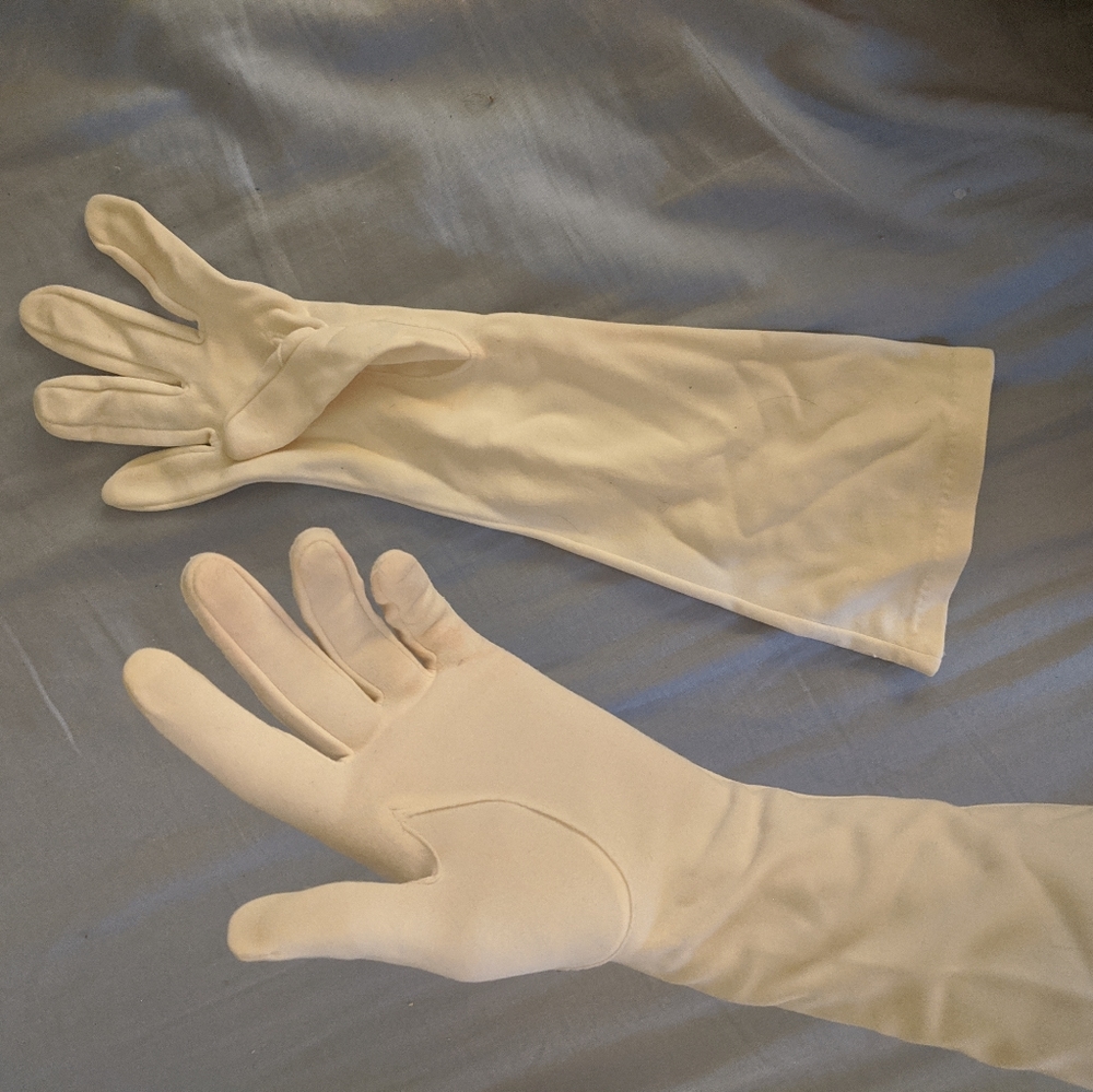 Vintage elbow length gloves (50% off when bundled)